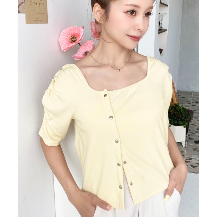 イエロー | アシメスクエアネックプルオーバー | moment+