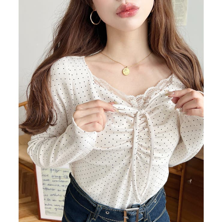 ホワイト系その他 | 無地×ドットプリント×フロントレースギャザーリボン長袖トップス | moment+