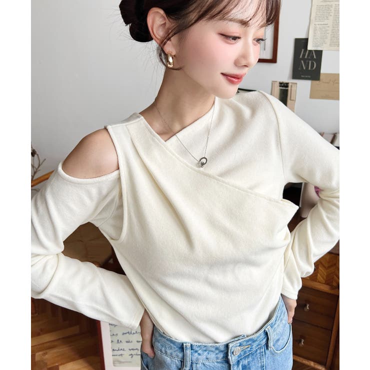 アイボリー | レイヤードライクワンショルニットソープルオーバー | moment+