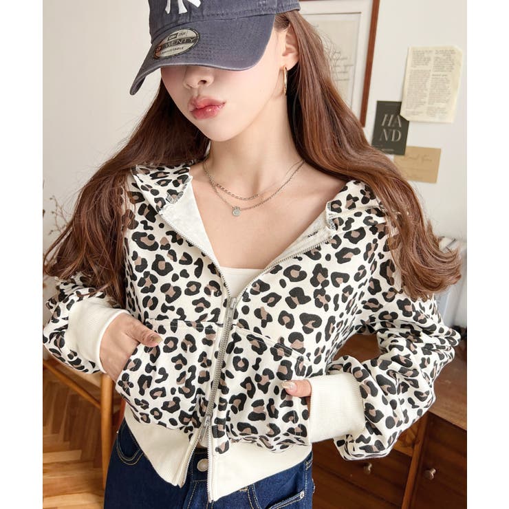 アイボリー | ダブルジップレオパードショートパーカー | moment+