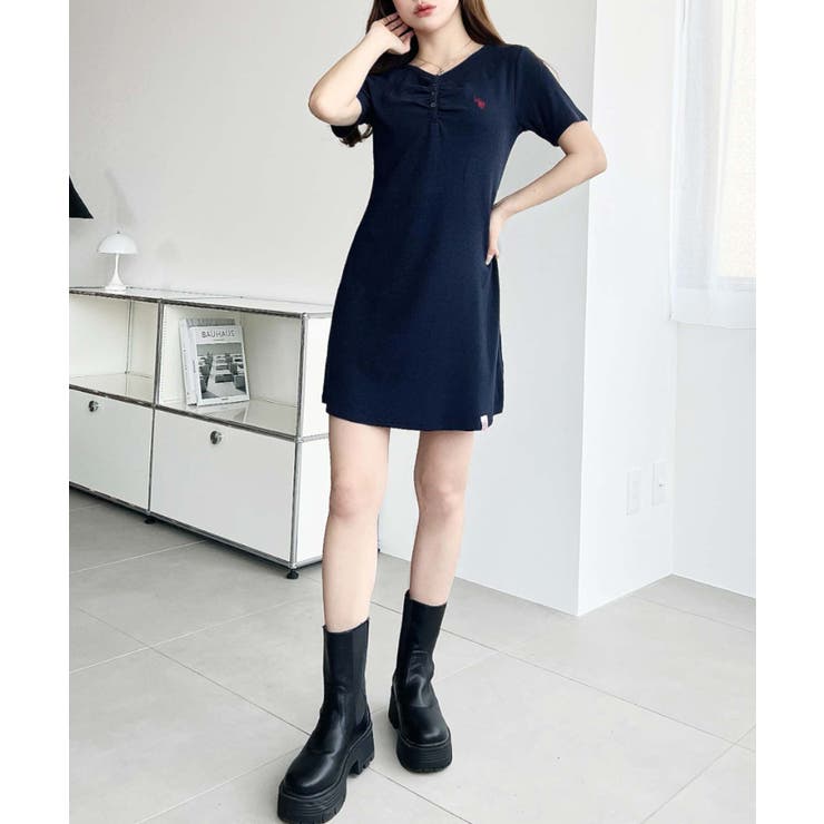 U.S.POLO ASSN.ワンポイント刺繍ギャザーヘンリーVネック半袖ワンピ | moment+ | 詳細画像28 