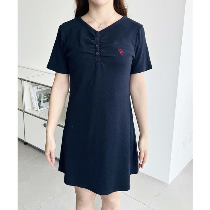 U.S.POLO ASSN.ワンポイント刺繍ギャザーヘンリーVネック半袖ワンピ | moment+ | 詳細画像30 