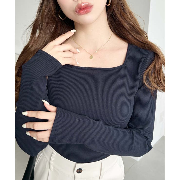 ネイビー | デコルテスクエアネック長袖リブトップス | moment+