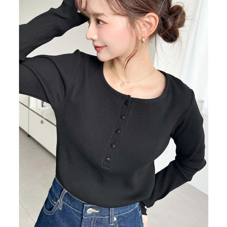 ブラック | デコルテヘンリーネック長袖リブトップス | moment+