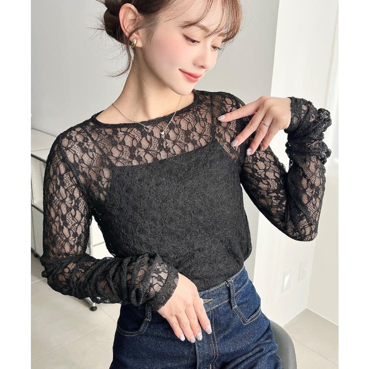 ブラック | クルーネック袖ギャザー長袖ストレッチレーストップス | moment+