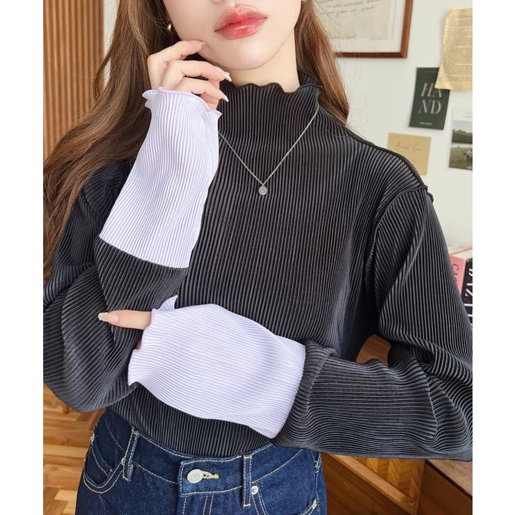 ブラック | マットサテンプリーツ ハイネックメロープルオーバー無地＆袖配色 | moment+