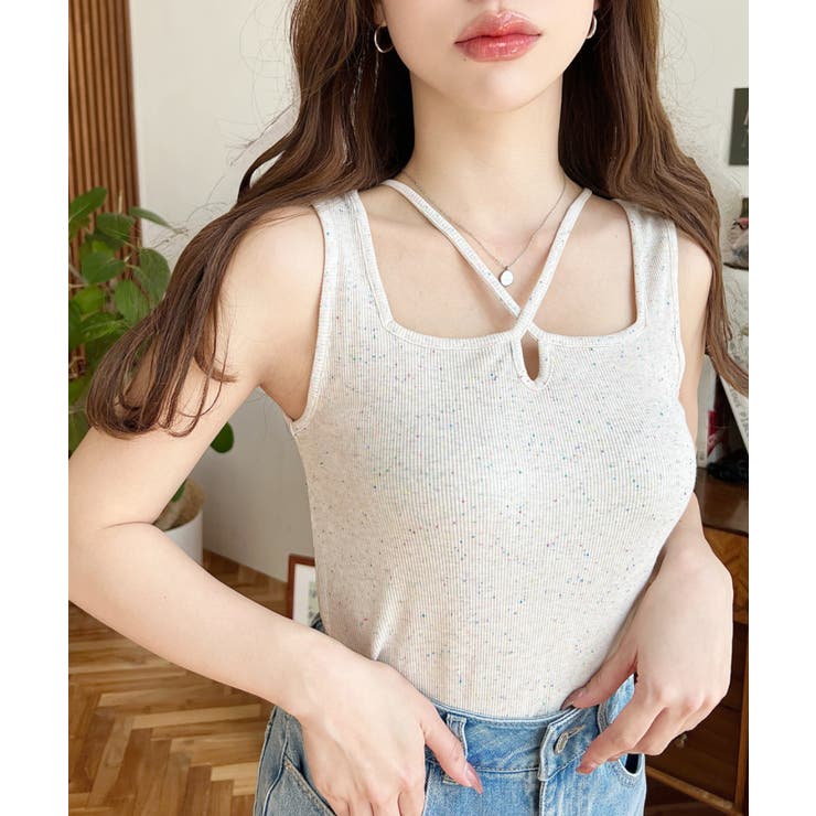 アイボリー | クロスホルターネックタンクトップ 綿100％フライス. | moment+