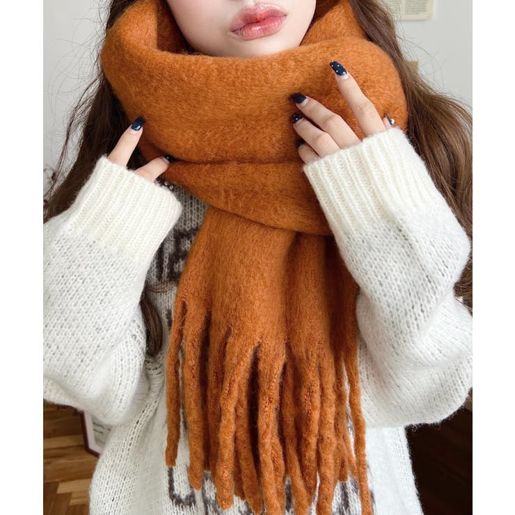 オレンジ | 34色展開ボリュームフリンジマフラー | moment+