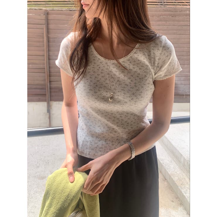 フラワーレースコットンＴシャツ 韓国ファッション | mood in seoul | 詳細画像1 
