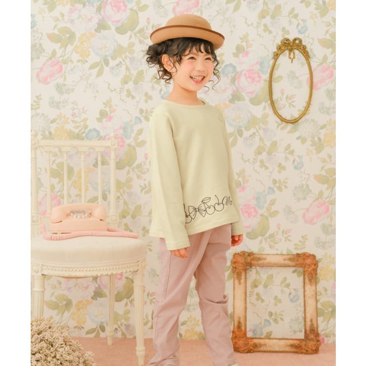 子供服 女の子 トレーナー 秋冬 長袖 ベビー キッズ ジュニア おんなのこ 普段着 お出かけ着 さくらんぼ リボン 刺繍 ブラック アイボリー 90cm 100cm 110cm 120cm 130cm 140cm 150cm 160cm 2歳 3歳 4歳 5歳 6歳 7歳 8歳 9歳 10歳 11歳 12歳 13歳 【むーのんのん moononnon】