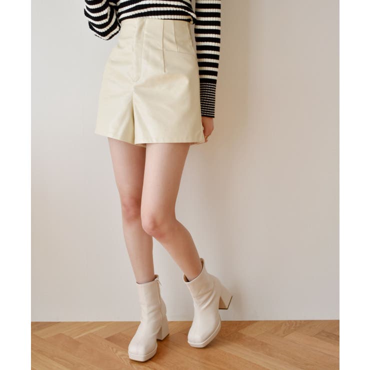 WHT4 | フェイクレザーSPT | RETRO GIRL