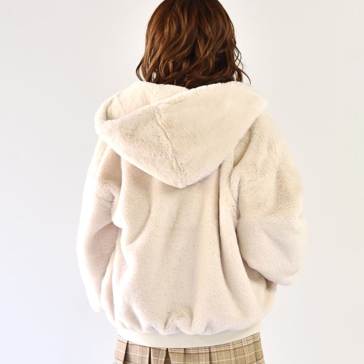 Bell♡ページ ビジューロゴドロストTEE|ems excite | RETRO GIRL ONLINE STORE