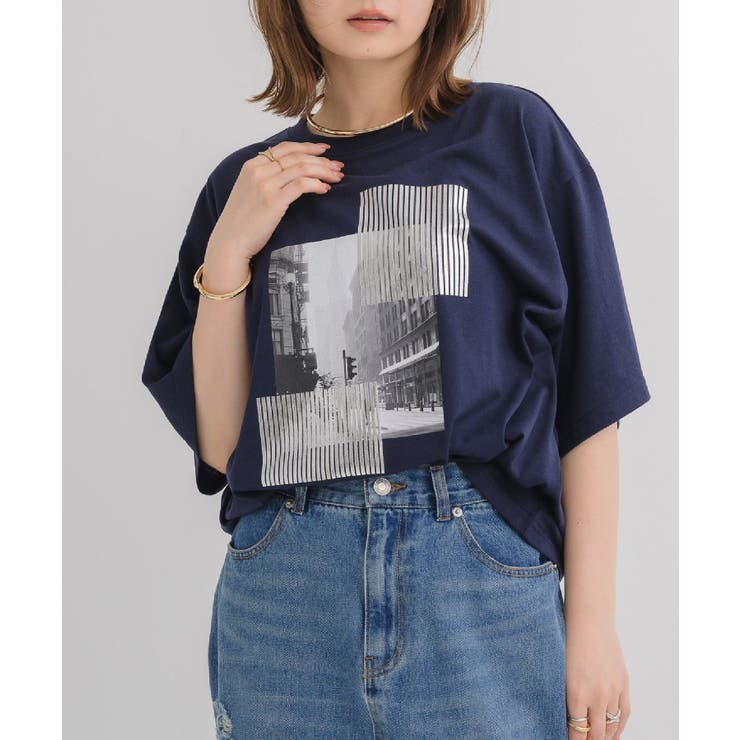 BLU0 | 箔プリントビッグTシャツ | RETRO GIRL