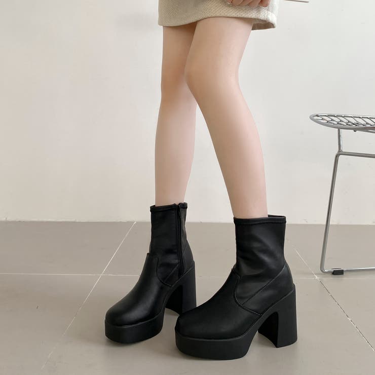 45R ショートブーツ 軽量厚底 チャンキーヒール スタイリッシュ ショートブーツ 1847[品番