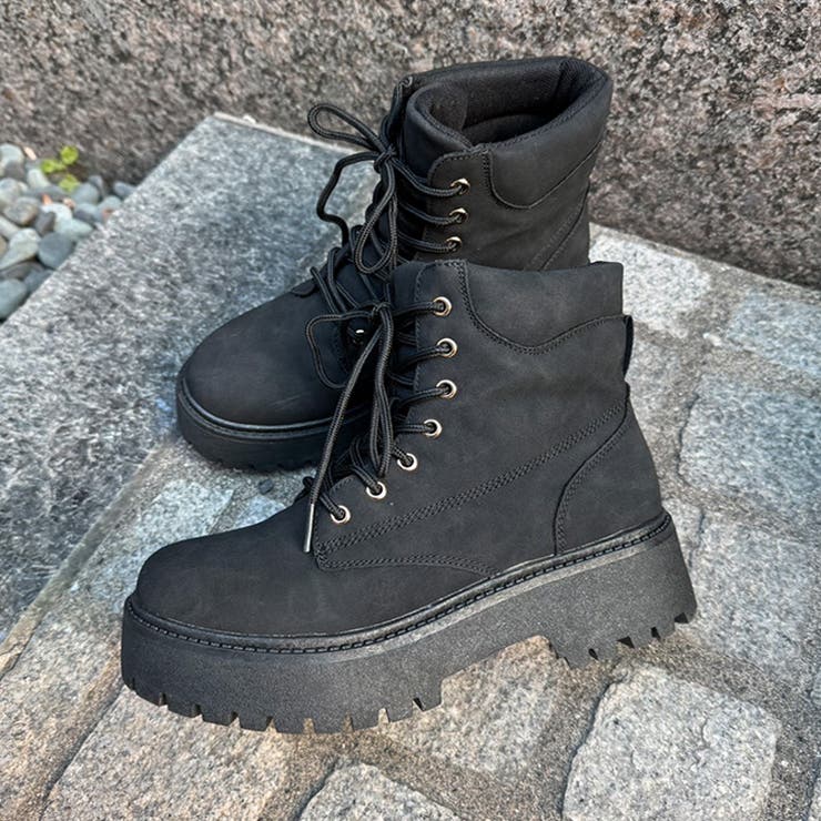 ブラック | 厚底 プラットフォーム レースアップ ワークブーツ 2458 | Shoes in Closet