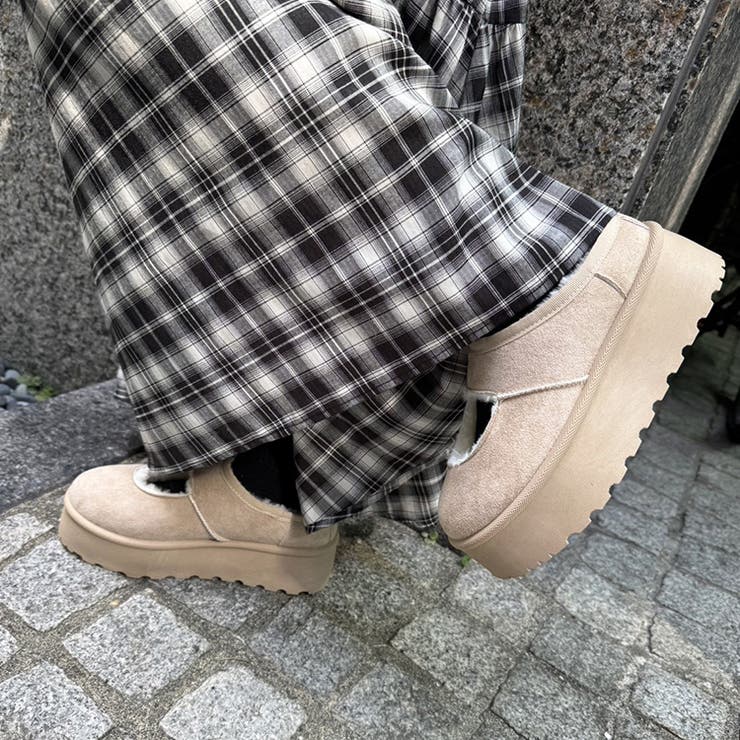 ライトベージュ | 軽量厚底 もこもこファー メリージェーン ムートン スリッポン 6465 | Shoes in Closet