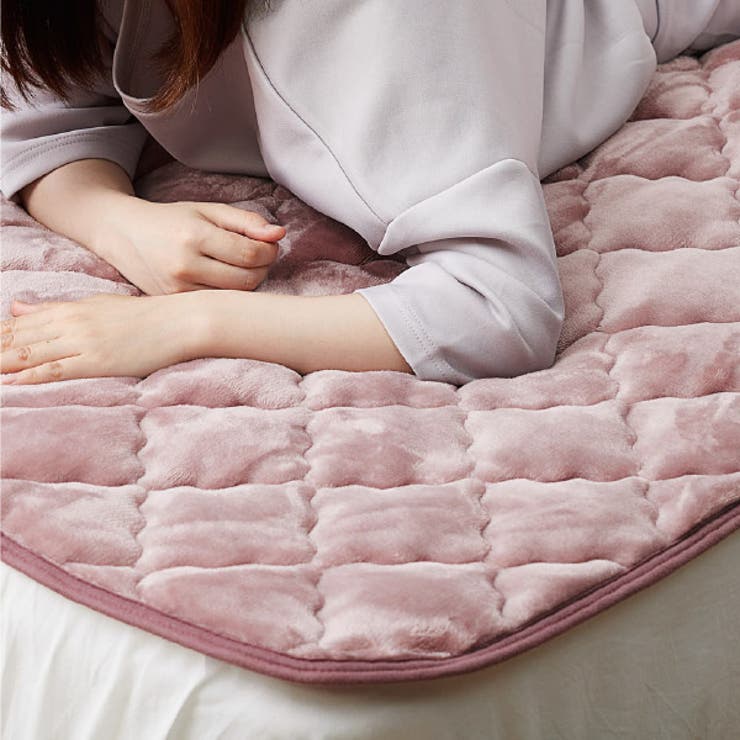 【特別送料無料】敷きパッドメレンゲタッチ約100×200cm【シングル】無地モロッカンキルティング敷きパット滑り止め付きすべり止め付き秋冬用寝具暖かあたたかいあったかグッズキルトパッドふわふわかわいいおしゃれシンプル萩原