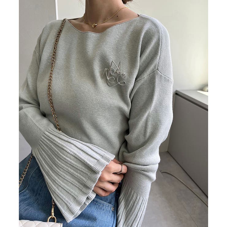 新品♡ネックレス付デザインスリーブニット one after another】ブローチ付きベルスリーブニット[品番