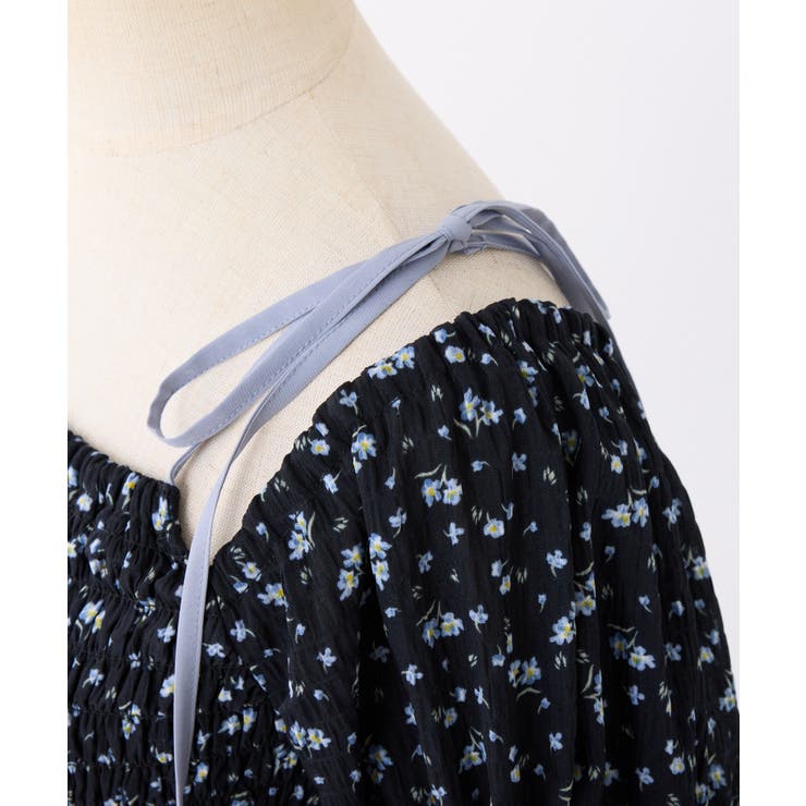 【one after another】花柄オフショルシャーリングリボンブラウス | NICE CLAUP / OLIVE des OLIVE　OUTLET | 詳細画像6 