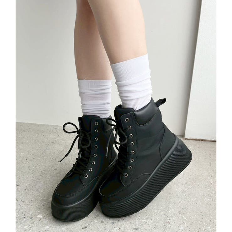 ボリュームソールトレッキングショートブーツ[品番：NCLW0017014