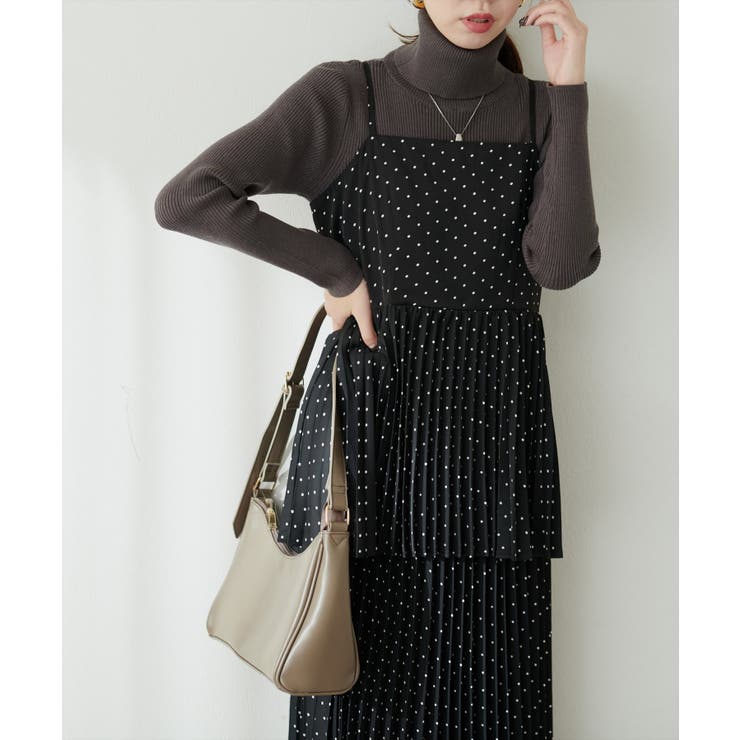 【natural couture】細プリーツキャミブラウス | NICE CLAUP / OLIVE des OLIVE　OUTLET | 詳細画像9 