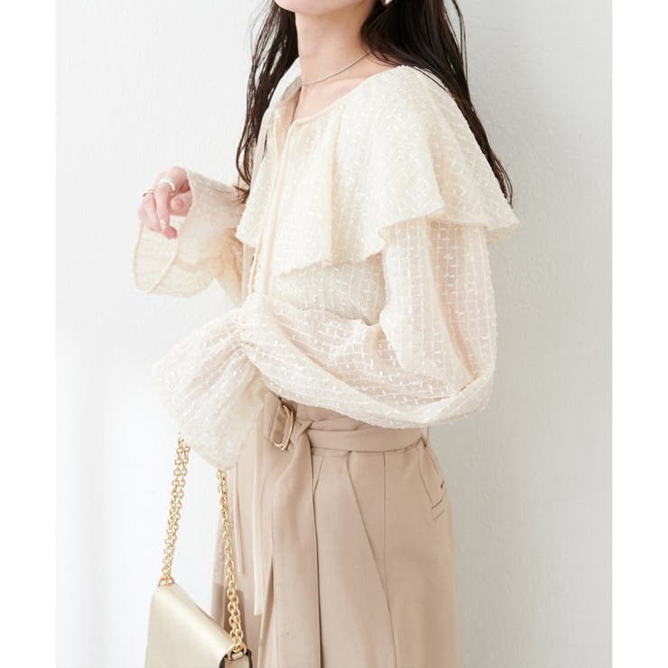 natural couture】シアーフリンジケープカラーブラウス[品番