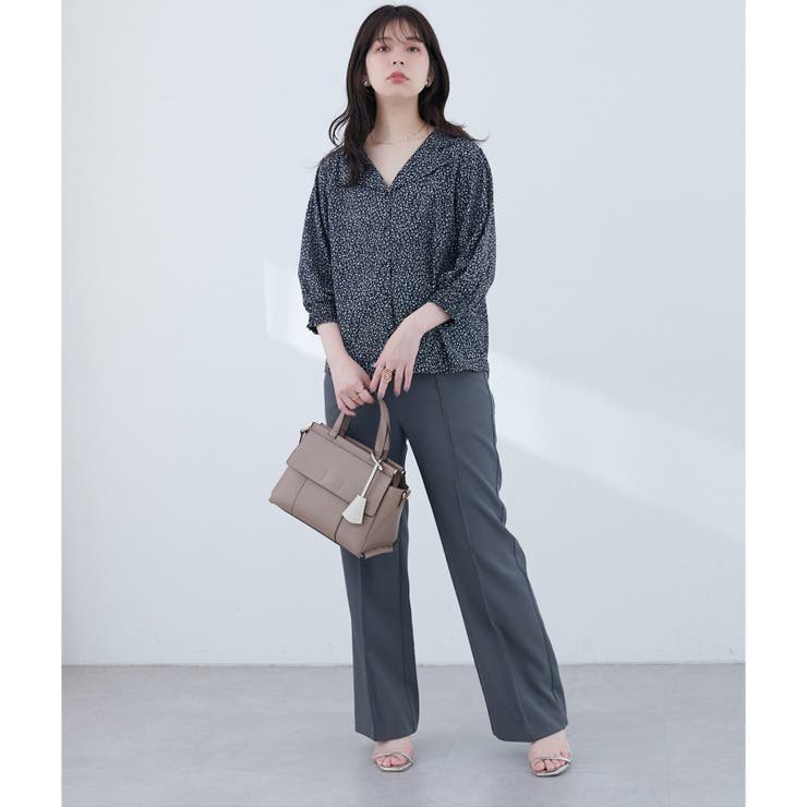 【natural couture】オープンカラー袖口シャーリングブラウス | NICE CLAUP / OLIVE des OLIVE　OUTLET | 詳細画像3 