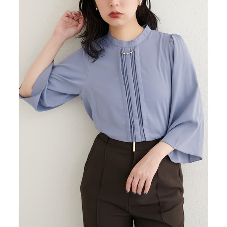 ブルー | 【natural couture】メタルチャーム付き7分袖フレア袖ブラウス | NICE CLAUP / OLIVE des OLIVE　OUTLET