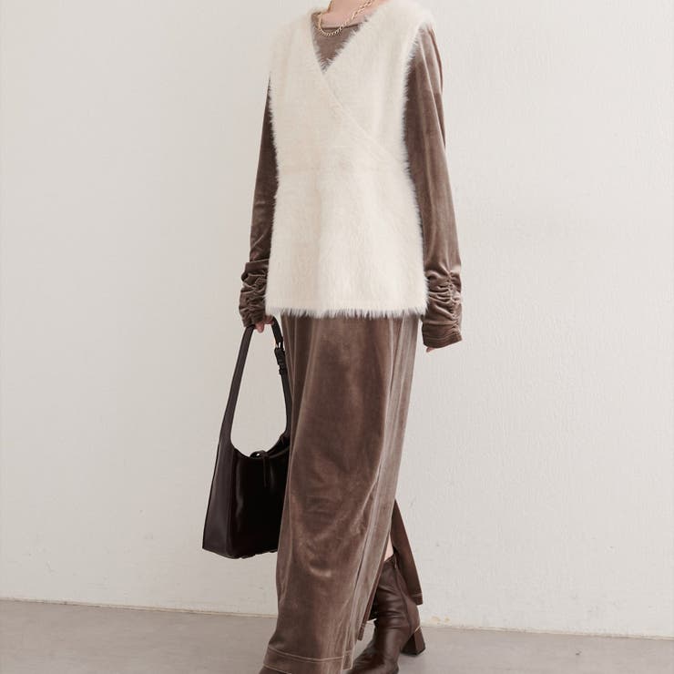 【natural couture】袖口シャーリングベロアワンピース | NICE CLAUP / OLIVE des OLIVE　OUTLET | 詳細画像6 