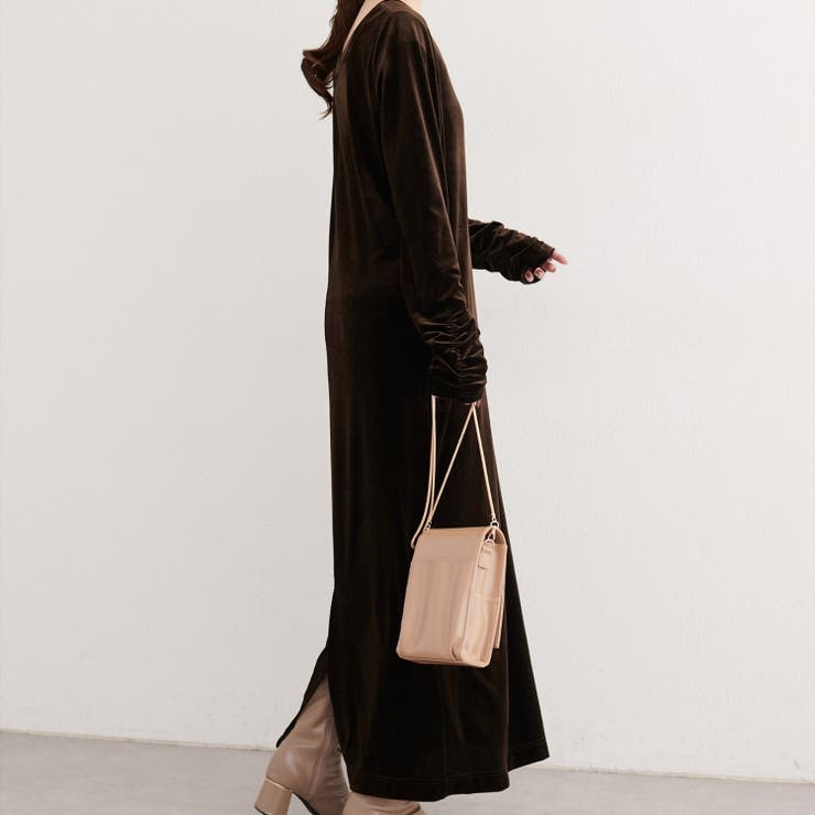 【natural couture】袖口シャーリングベロアワンピース | NICE CLAUP / OLIVE des OLIVE　OUTLET | 詳細画像9 