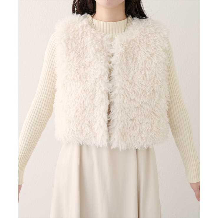 【natural couture】フェイクファーベスト | NICE CLAUP / OLIVE des OLIVE　OUTLET | 詳細画像8 