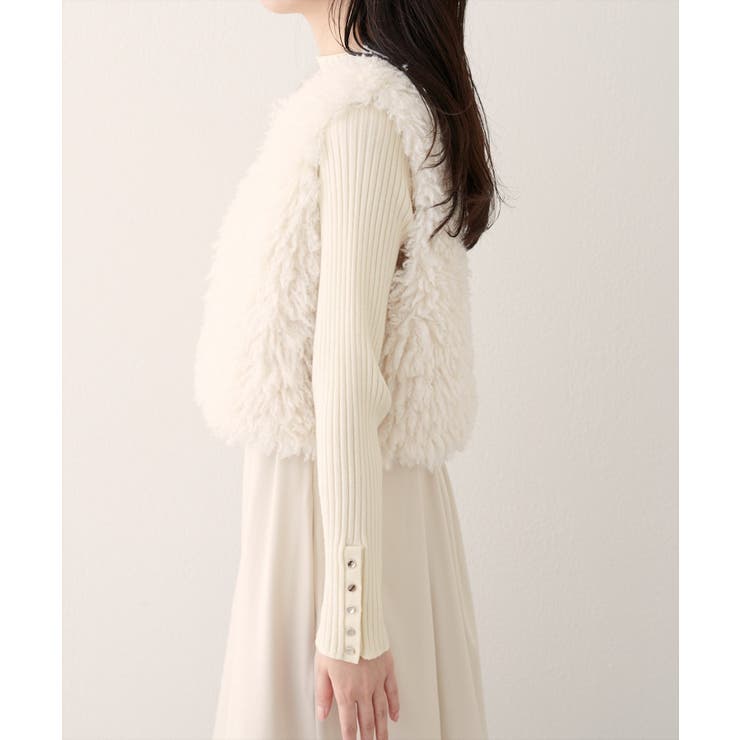 【natural couture】フェイクファーベスト | NICE CLAUP / OLIVE des OLIVE　OUTLET | 詳細画像9 