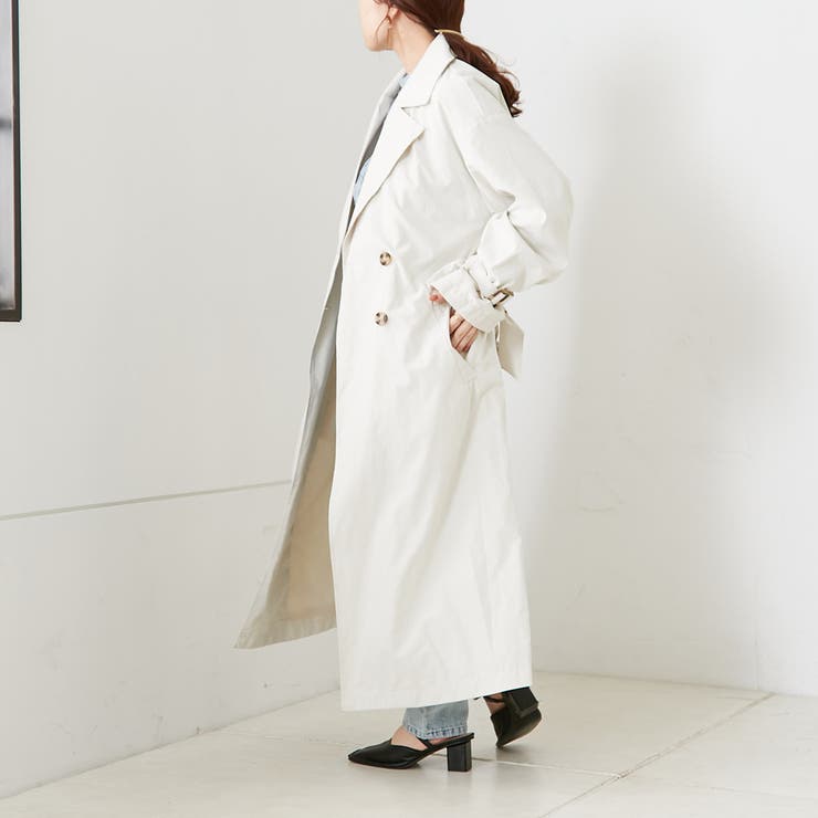 レオナール　クリーム色のトレンチコート レオナール クリーム色のトレンチコート LEONARD（ロングコート）の