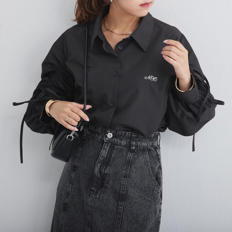 ロゴ刺繍入り袖リボンブラウス[品番：NCLW0010976]｜NICE CLAUP