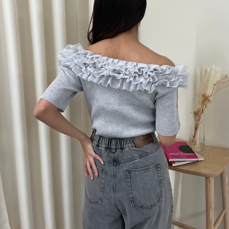美品SNIDELウール混クロップドパフスリーブフリルカラータートルネックアイボリ SNIDEL ニット セーター 「WEB限定カラーあり」バイカラー