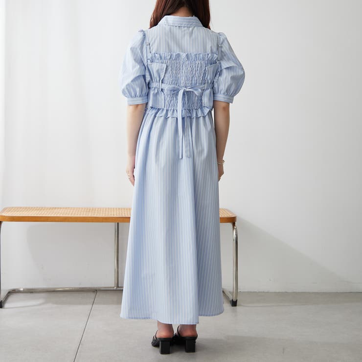 JUSGLITTYのシャーリングシャツワンピース ジャスグリッティー JUSGLITTY シャーリングシャツワンピース