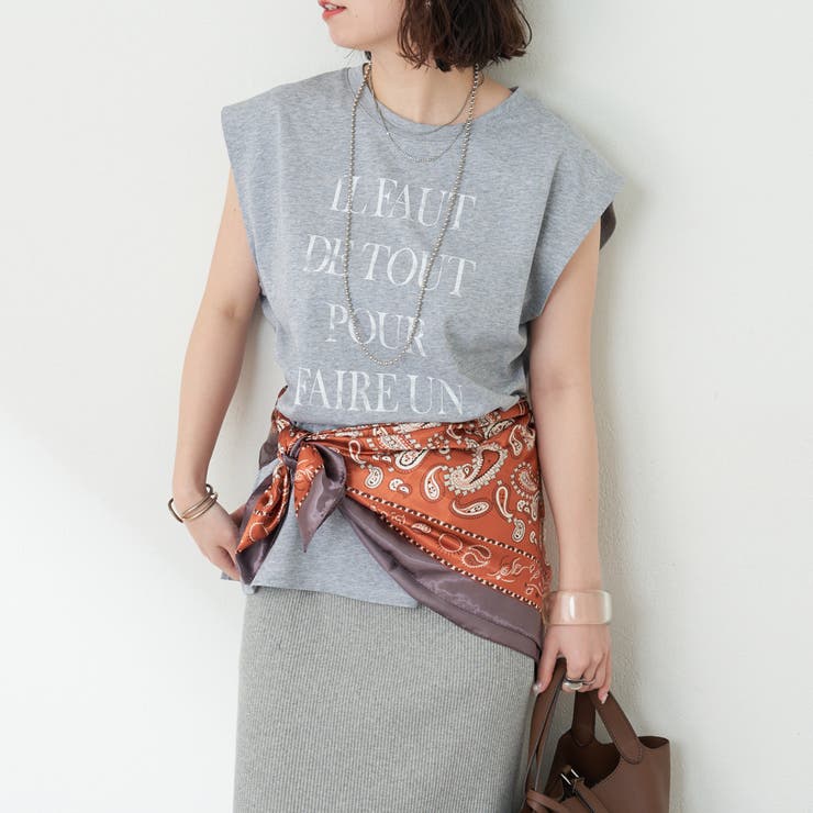 【秋服ジャケットのインナーにも◎】フレンチプリントTシャツ | NICE CLAUP / OLIVE des OLIVE　OUTLET | 詳細画像2 