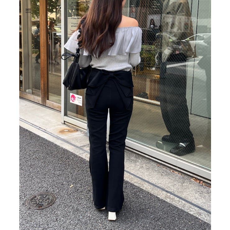 【3サイズ展開】後ろ姿まで可愛い、リボンデニムフレアパンツ | RMAF　NICE CLAUP / OLIVE des OLIVE | 詳細画像10 