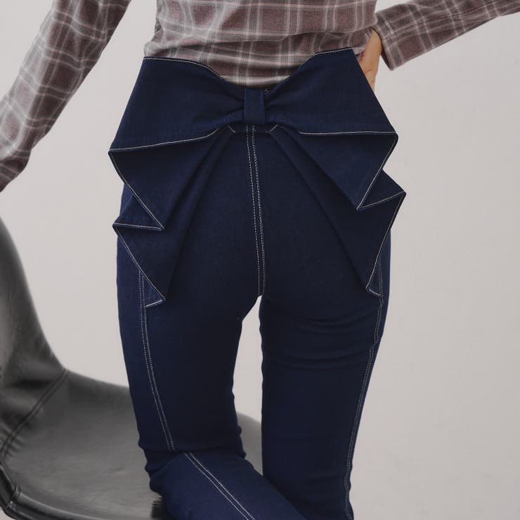 【3サイズ展開】後ろ姿まで可愛い、リボンデニムフレアパンツ | RMAF　NICE CLAUP / OLIVE des OLIVE | 詳細画像20 