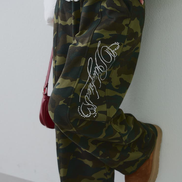 カモフラ | キラキラロゴスウェットパンツ | NICE CLAUP / OLIVE des OLIVE　OUTLET