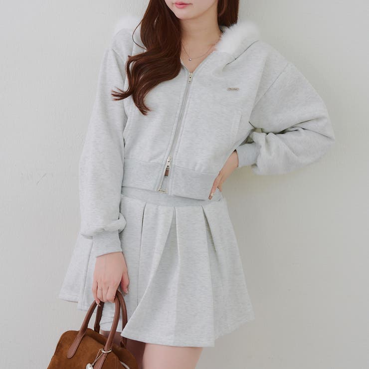 【セットアップ】空港コーデにおすすめ ファーパーカー×ミニスカート or | RMAF　NICE CLAUP / OLIVE des OLIVE | 詳細画像3 