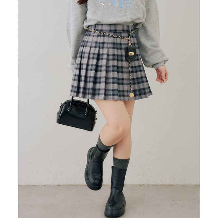 ブラック系 | チャーム付プリーツミニスカート | NICE CLAUP / OLIVE des OLIVE　OUTLET