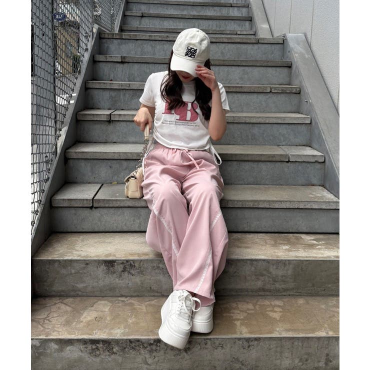 後ろ姿も可愛い、バックリボンカーブパンツ | RMAF　NICE CLAUP / OLIVE des OLIVE | 詳細画像6 