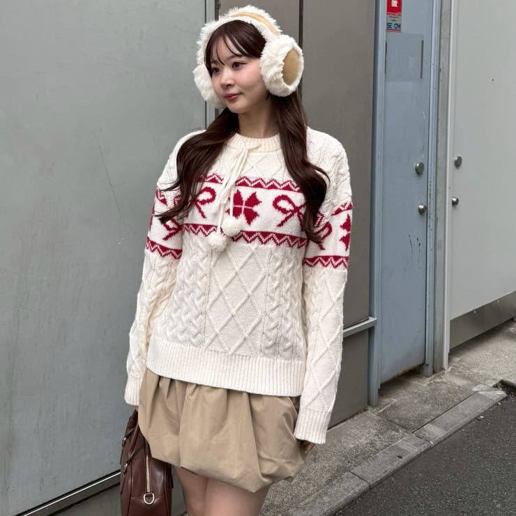 ポンポン付き カウチン風ニットプルオーバー | RMAF　NICE CLAUP / OLIVE des OLIVE | 詳細画像2 