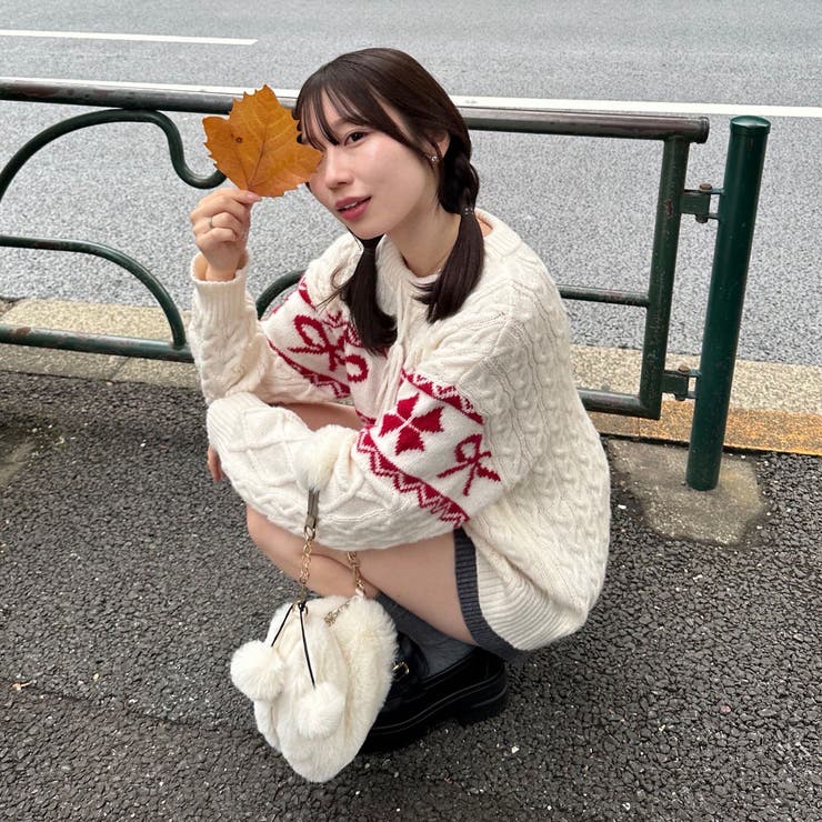 ポンポン付き カウチン風ニットプルオーバー | RMAF　NICE CLAUP / OLIVE des OLIVE | 詳細画像6 