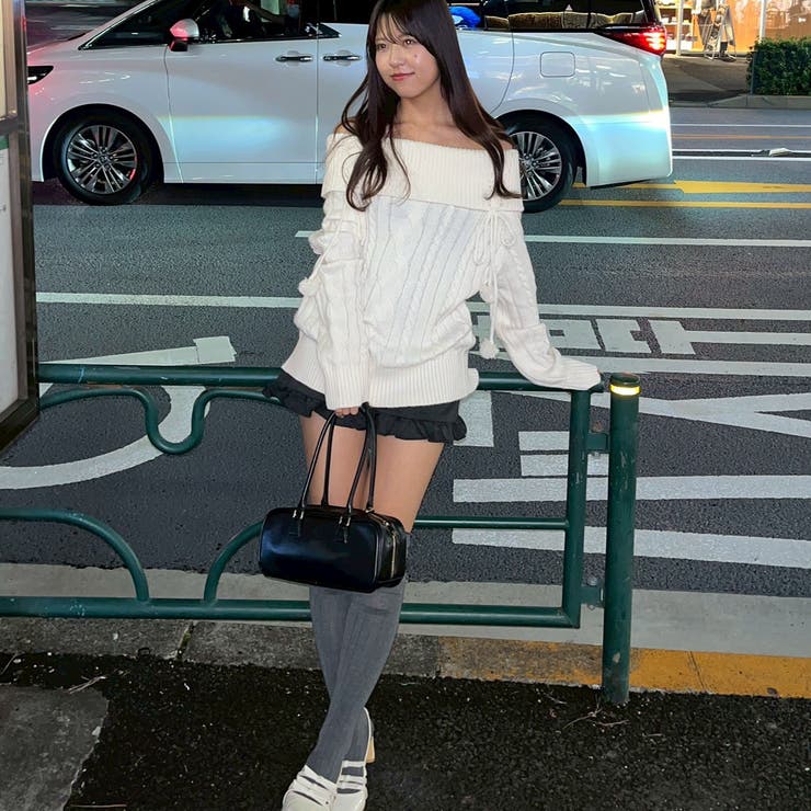 ポンポン付き オフショルケーブルプルオーバー | RMAF　NICE CLAUP / OLIVE des OLIVE | 詳細画像9 