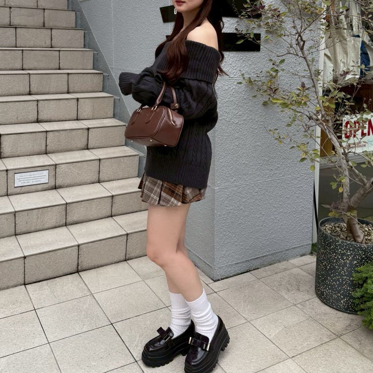 ポンポン付き オフショルケーブルプルオーバー | RMAF　NICE CLAUP / OLIVE des OLIVE | 詳細画像13 