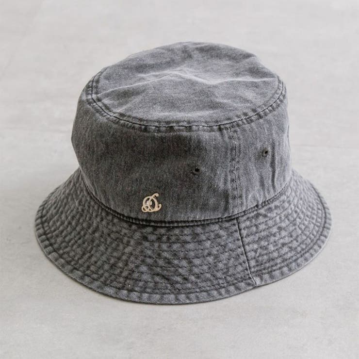 OLピンバッジ付きバケットハット[品番：OLOW0013514]｜RMAF NICE CLAUP