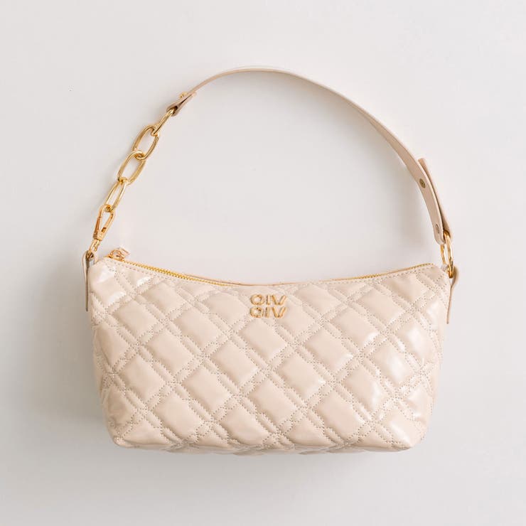 OLIVE des OLIVE】エンブレム付きエナメルキルティングバッグ[品番