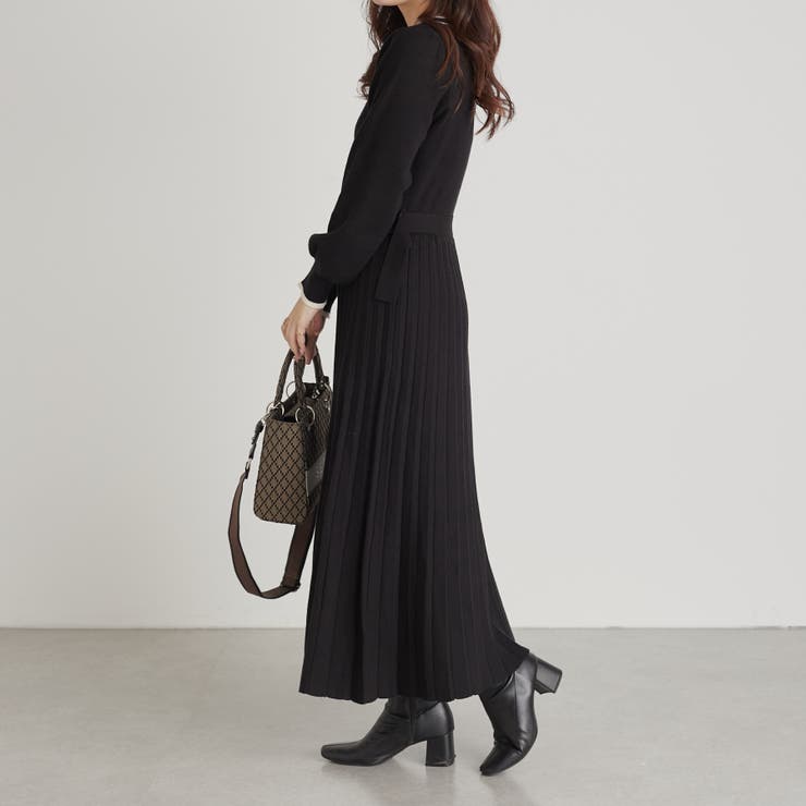 美品】2023 ダイアグラム バックプリーツニットワンピース（ざっくり  